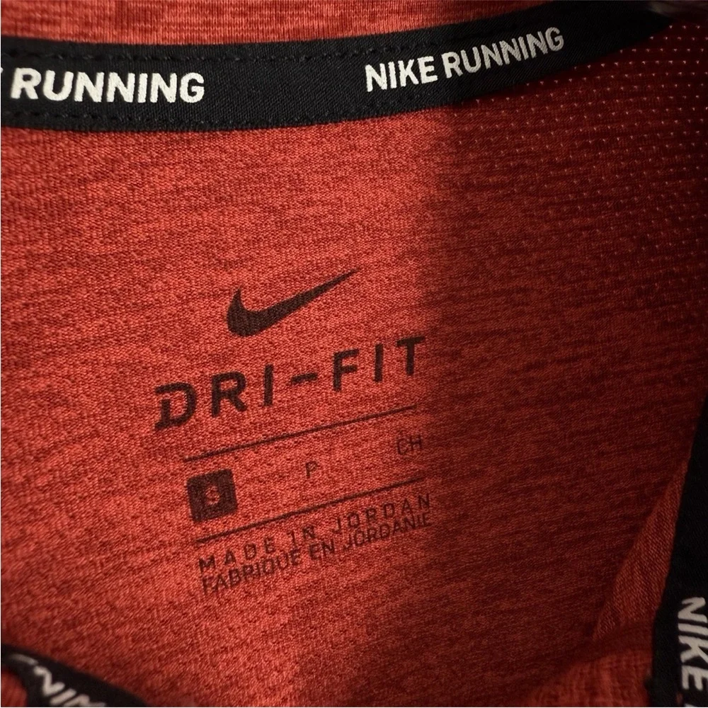 Nike Running Shirt Womens Size Small Copper Dri-Fit Stretch 1/4 Zip Thumbholes